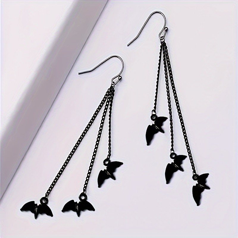 Bat Earrings for Halloween Parties - Women's Dark Themed Gift